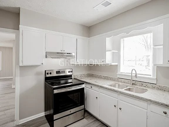 Building Photo - 2425 Avalon Rd