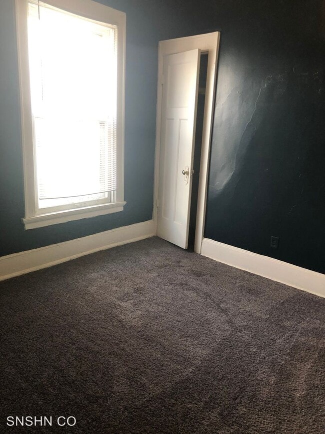 Building Photo - 1234 W Walker St