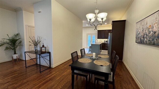 Building Photo - 2540 Prospect St