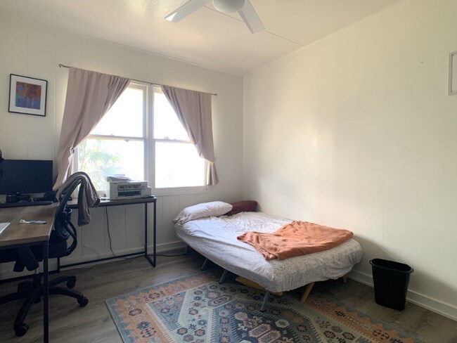 Building Photo - 1074 Lanui Pl