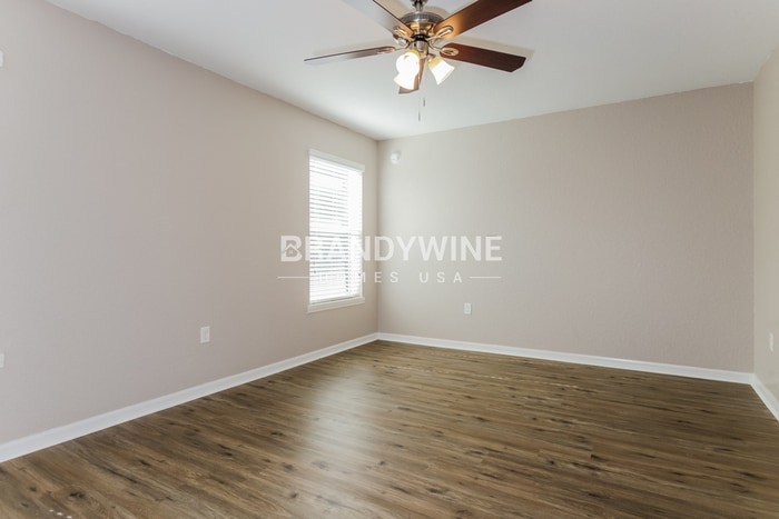 Building Photo - 209 Woodknoll Pl