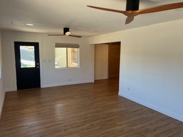 Building Photo - 402 E Las Palmaritas Dr