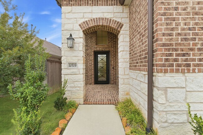 Building Photo - 10519 Cecilia Star Ln