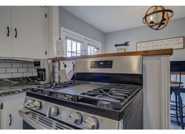 Building Photo - 2804 33rd St