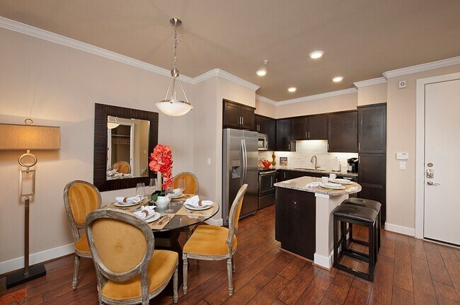Building Photo - Stylish Living Awaits You