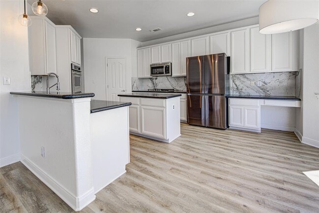 Building Photo - 12512 Capitol Saddlery Trail