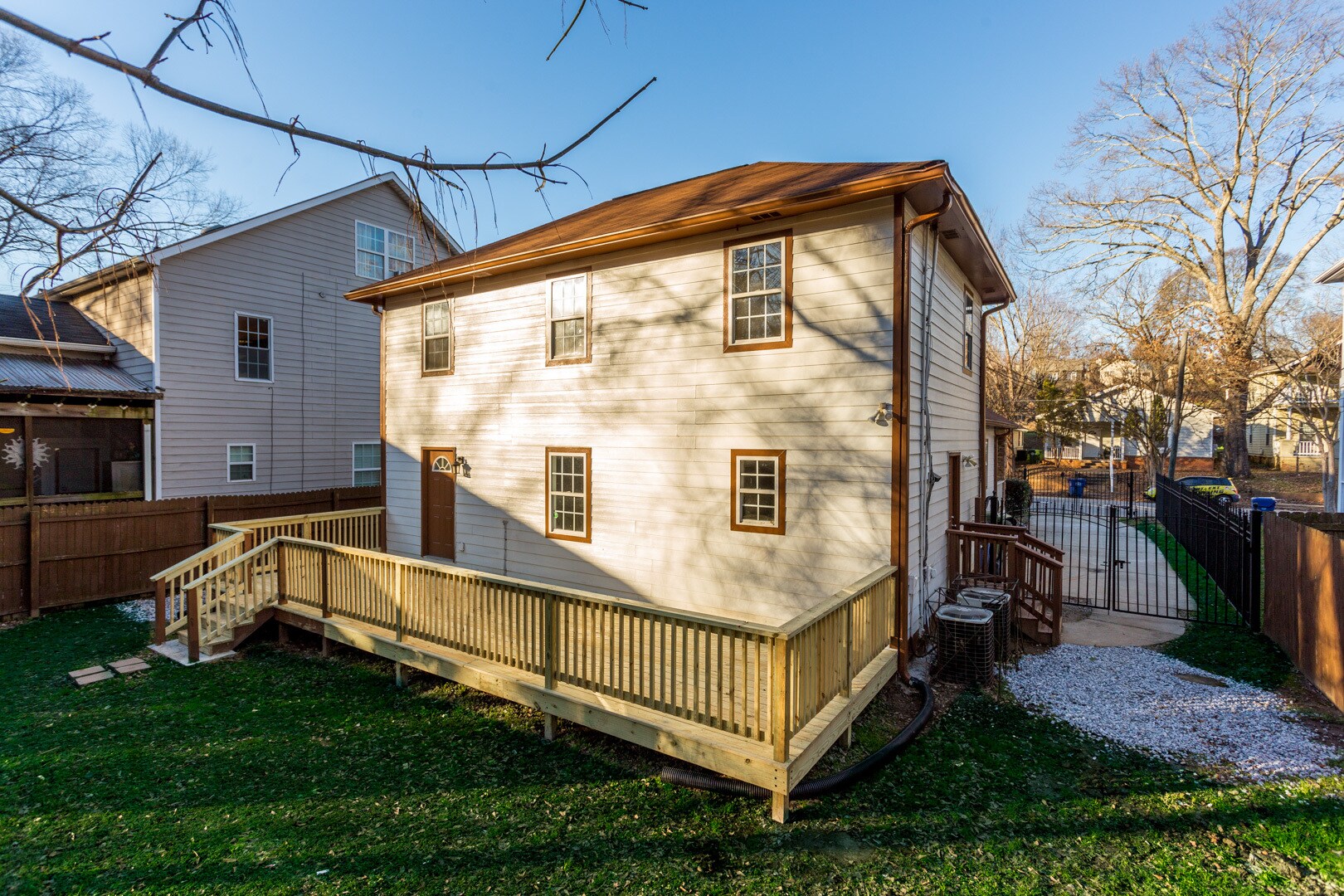 Building Photo - 83 Ormond St SE