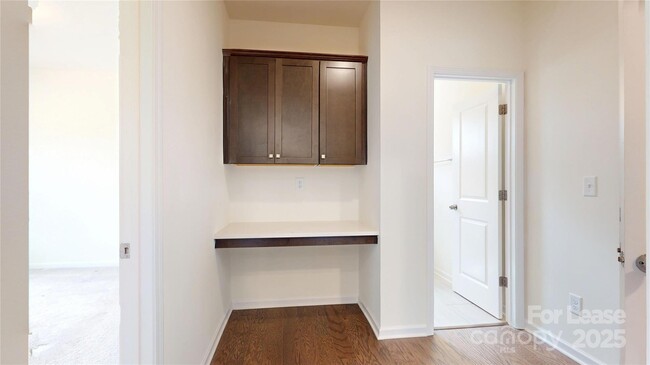 Building Photo - 3719 Wave Rock Ct