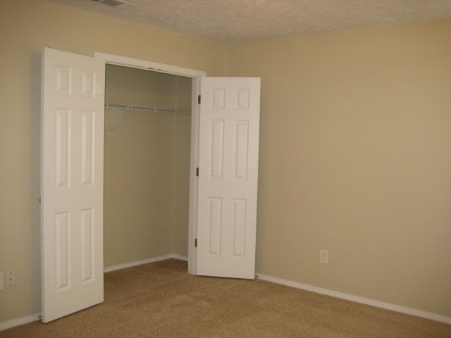 Building Photo - 1215 Lasalle Dr