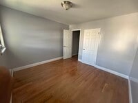 Building Photo - 33 Emerson Ave