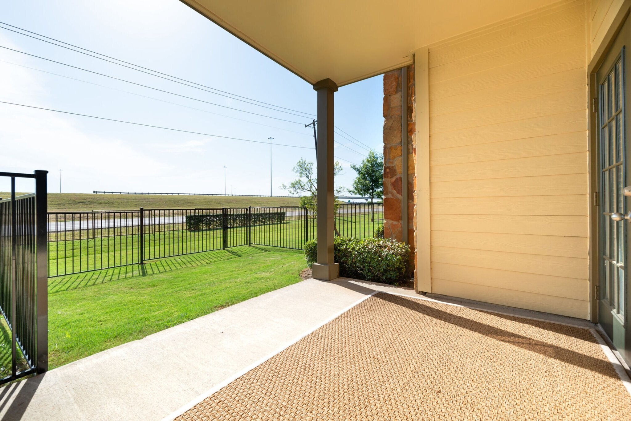 Building Photo - 8889 Cook Ranch Rd