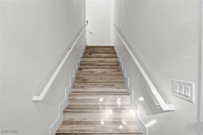 Building Photo - 3327 Erva St