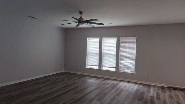 Building Photo - Huge Gorgeous Home on a Corner Lot