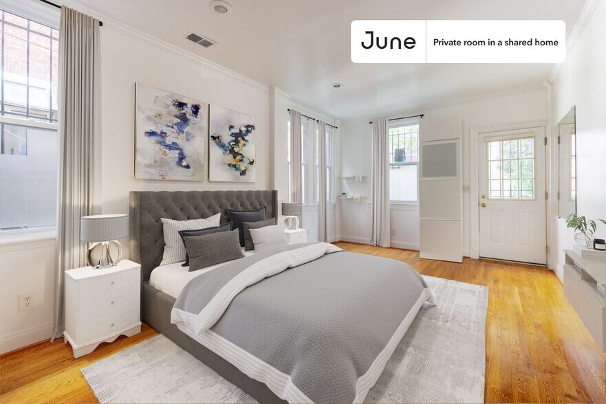 Primary Photo - Room in Shared 3 bed/1 bath home