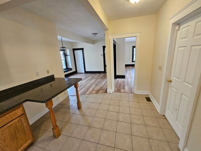 Building Photo - 876 E 149th St