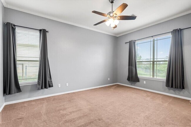 Building Photo - 105 Keo Keo Dr