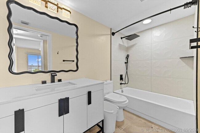 Building Photo - 4055 Wolverton C