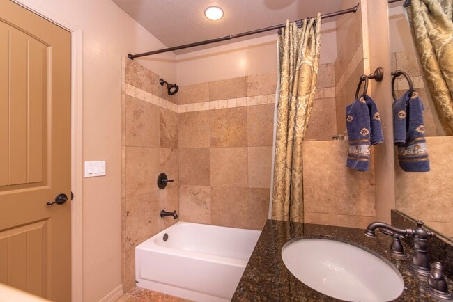 Building Photo - Furnished or Unfurnished, 1 Year Minimum -...