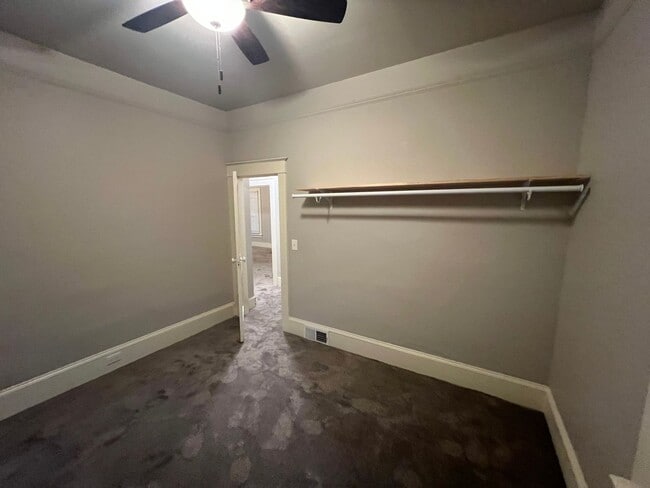 Building Photo - 305 SE Everett St