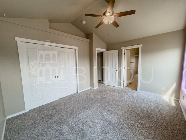 Building Photo - 5199 Dovetail Ln