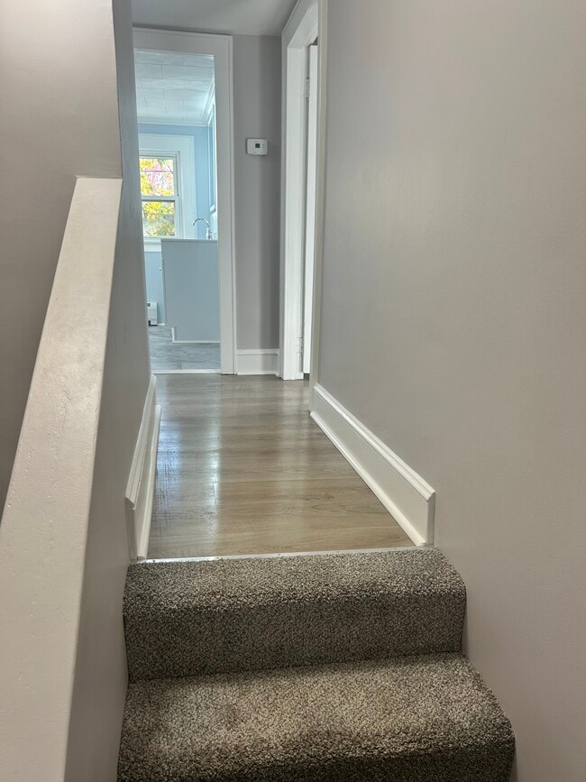 Building Photo - 164 Rabideau St