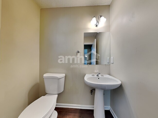 Building Photo - 3951 Saint George Ter SW