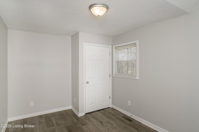 Building Photo - 3901 Smallboat Ct