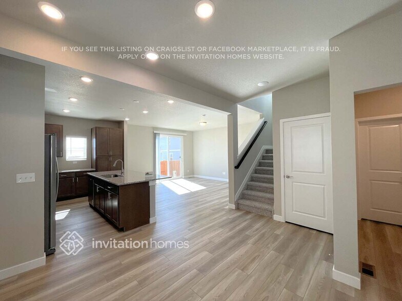 Building Photo - 13613 Arriba Dr