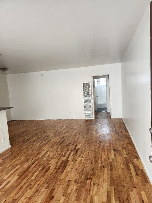 Building Photo - 1231 N Formosa Ave