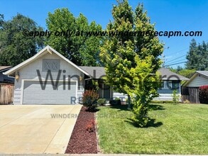 Building Photo - Beautiful 3BD/ 2BA Arden Arcade Home with Spacious Yard In Highly Desirable Location!