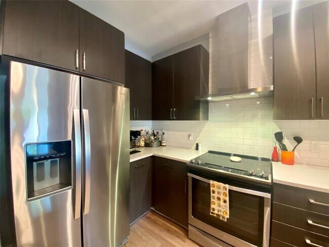 Building Photo - 6444 Burnet Rd