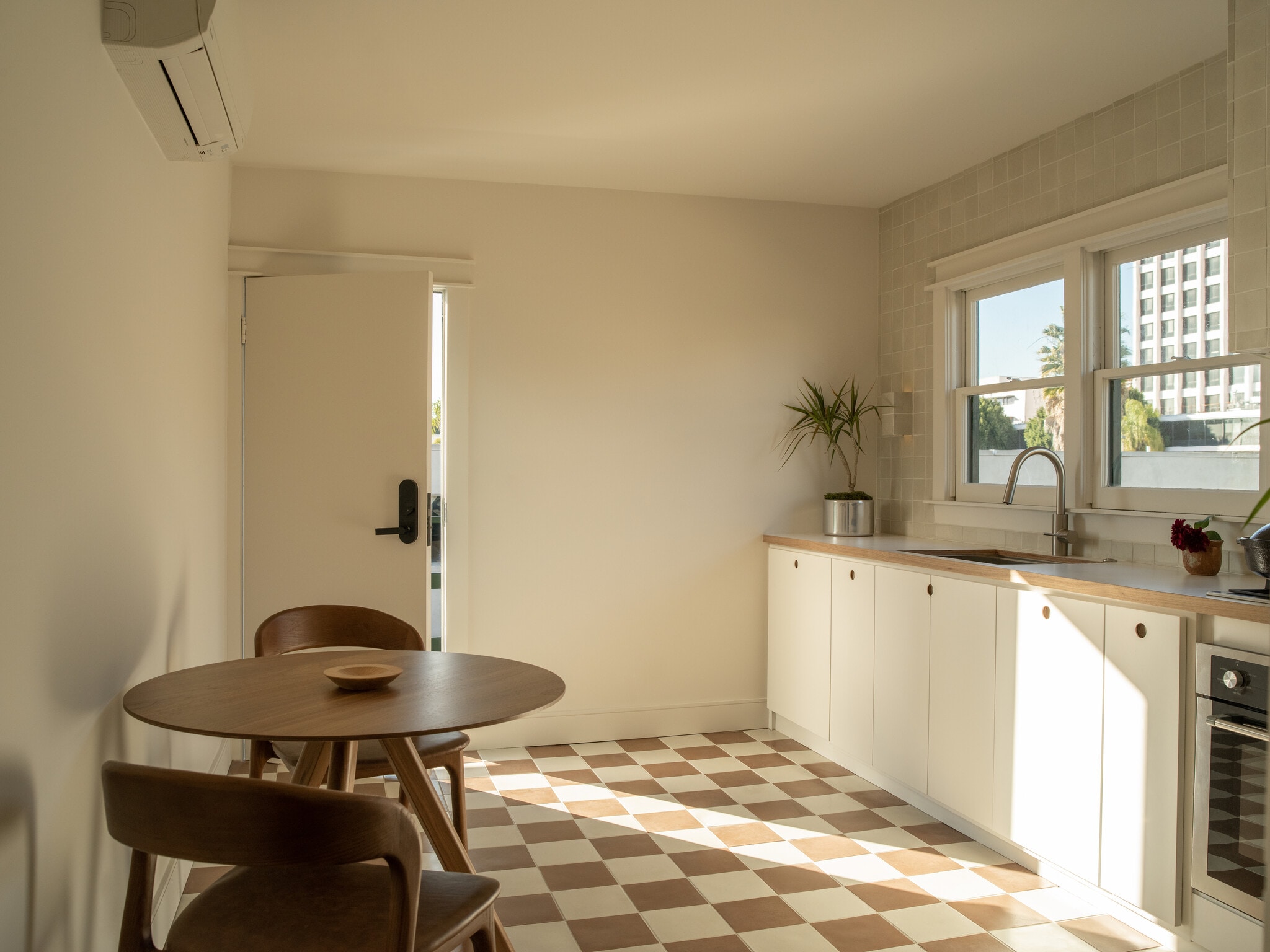 Building Photo - 4603 La Mirada Ave