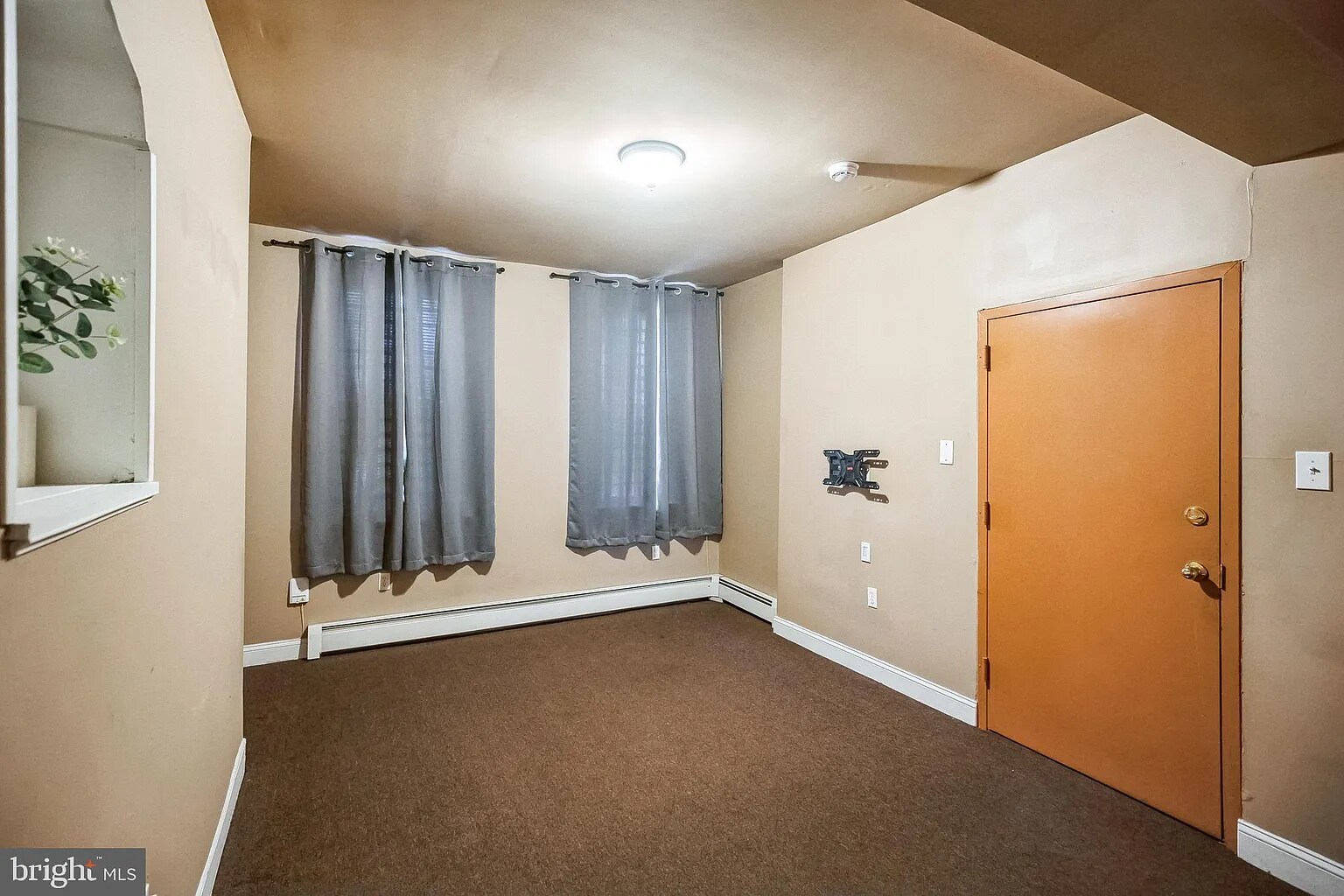 Building Photo - 1124 S 15th St