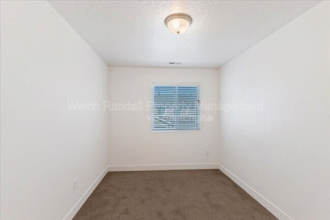 Building Photo - 1173 Shady Brook Ln S