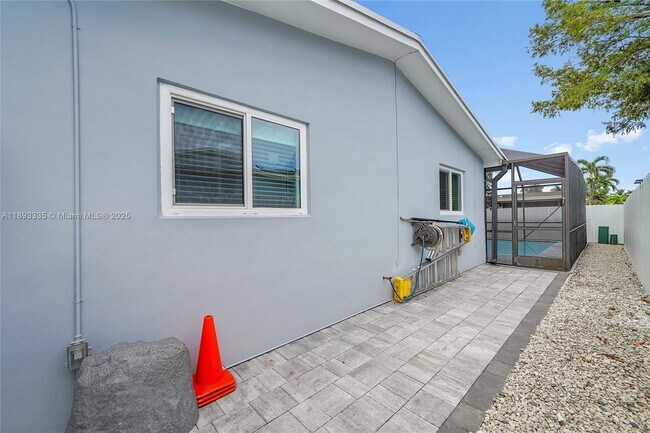 Building Photo - 521 NW 93rd Terrace