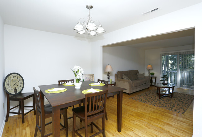 Interior Photo - Woodmere at Hamilton