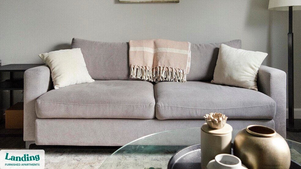 Building Photo - 7601 Carlton Arms Dr