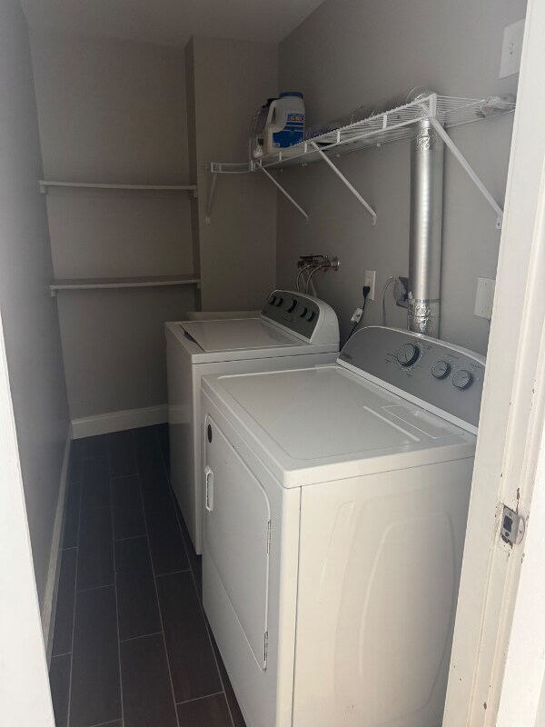 Building Photo - 401 Klotter Ave