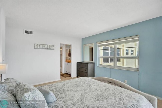 Building Photo - 6000 N Ocean Blvd