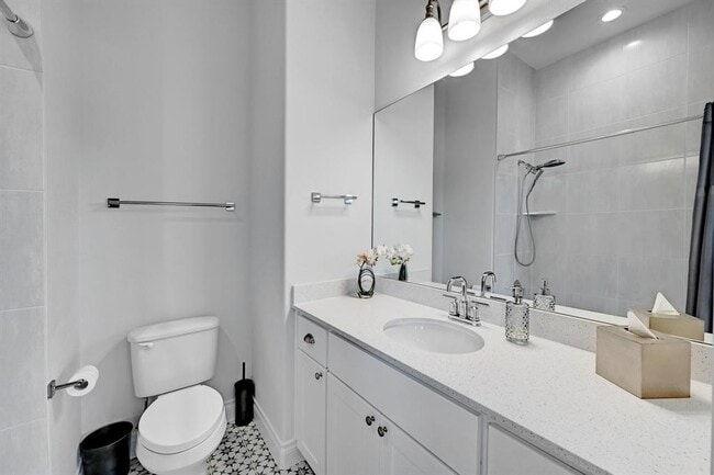 Building Photo - 4809 Serene Hills Dr
