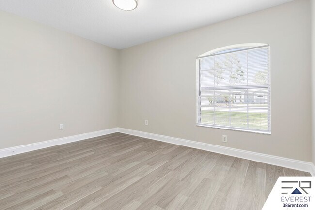 Building Photo - 30 Red Mill Dr