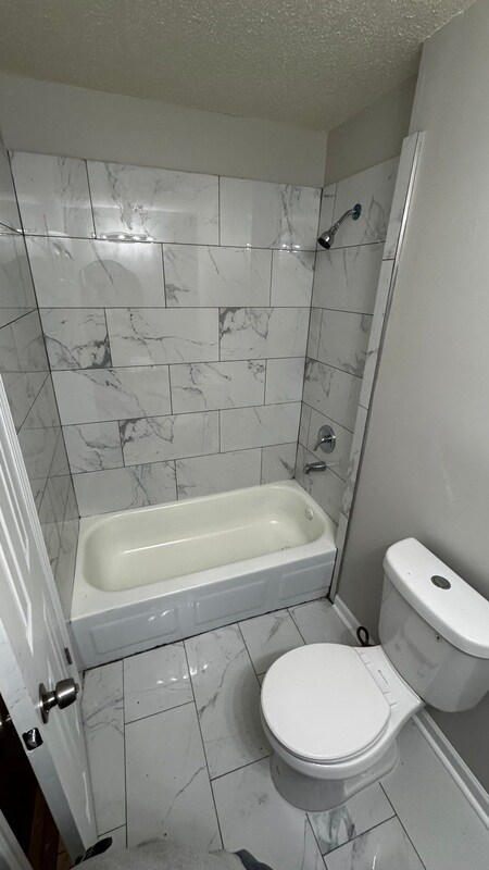 Building Photo - 4264 Double Tree St