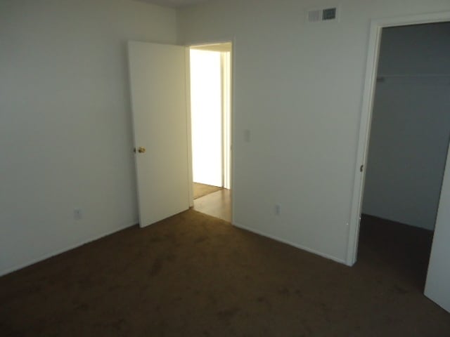 Building Photo - 3 Bedroom - 2 Bathroom Single Story Home i...