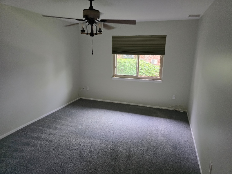 Building Photo - 418 Riviera Dr