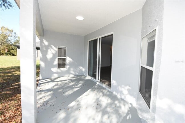 Building Photo - 4 Lynn Pl