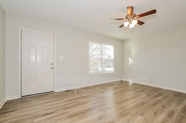 Building Photo - 4208 Princeton Ave