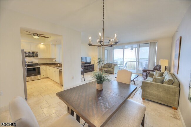 Building Photo - 2090 W First St