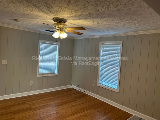 Building Photo - 3806 High Falls Rd