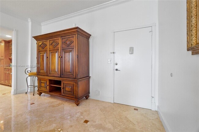 Building Photo - 2851 S Ocean Blvd