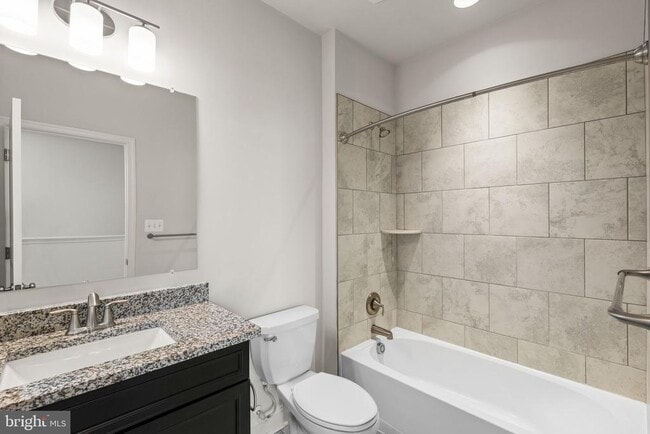 Building Photo - 7131 Beaumont Place